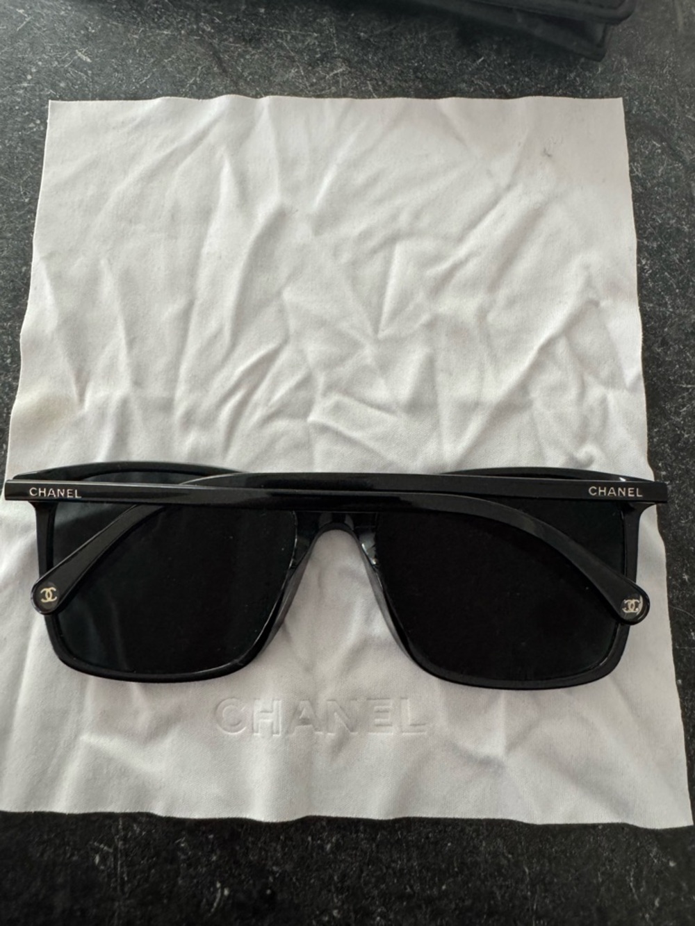CHANEL Black Rectangular Sunglasses - Picture 2 of 6